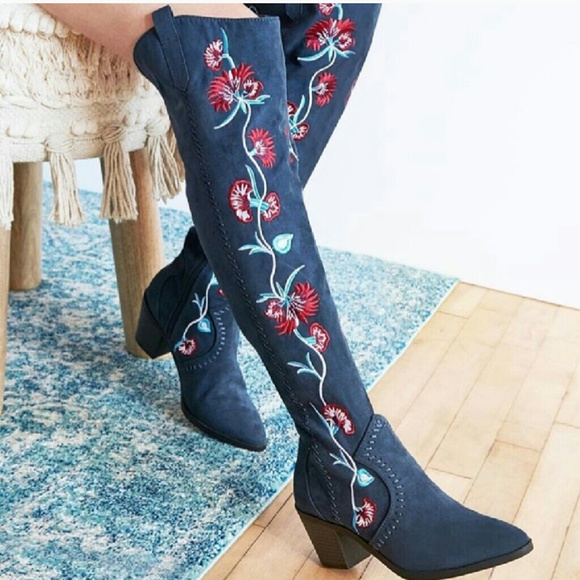 Carlos Santana Shoes - Carlos Santana  *Alexia* embroidered tall boots